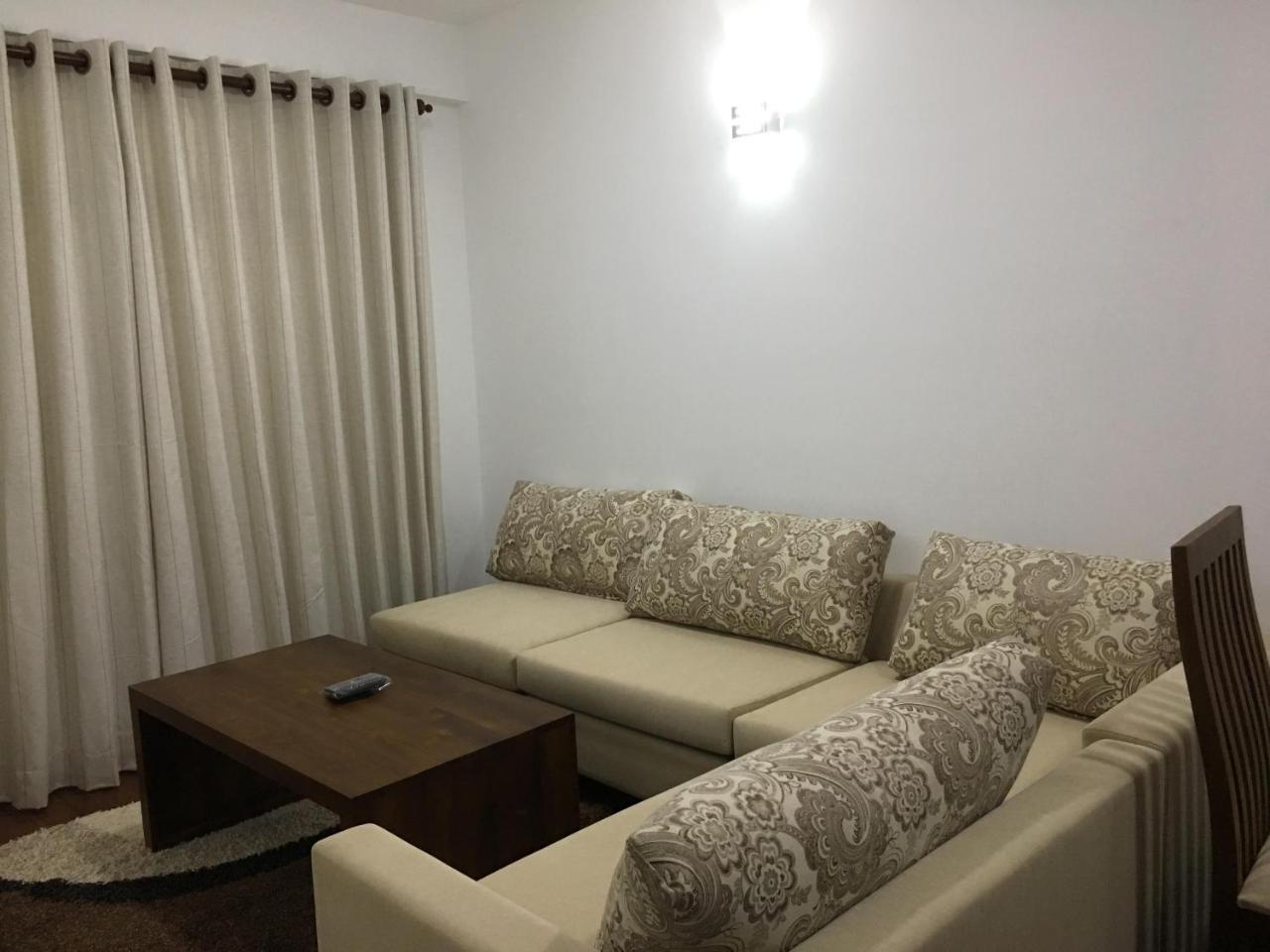 Grand View Apartments นูวาราเอลิยา ภายนอก รูปภาพ